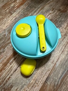 Tupperware Blue & Yellow Salad on the go  Bowl with spoon, knife and fork